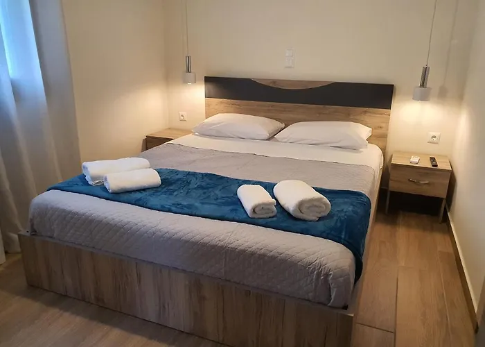 Island View Apartments